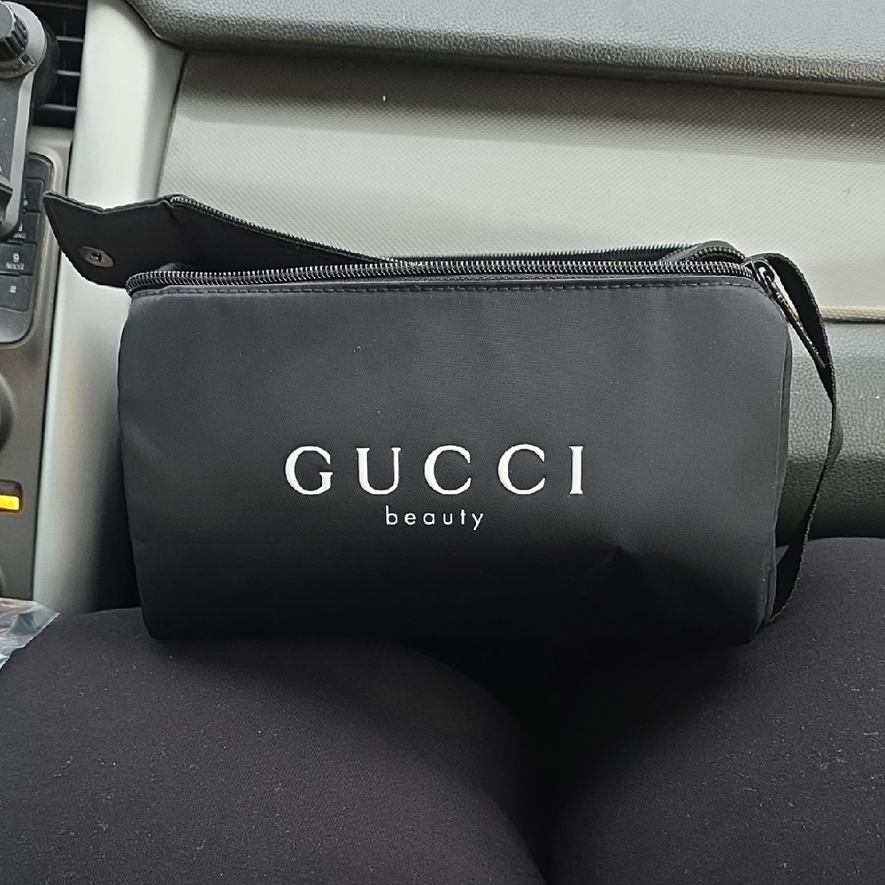 Gucci  BEAUTY Black Toiletry Bag